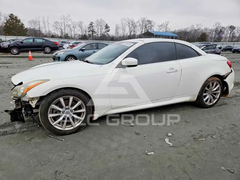 2011 Infinity G37 фото