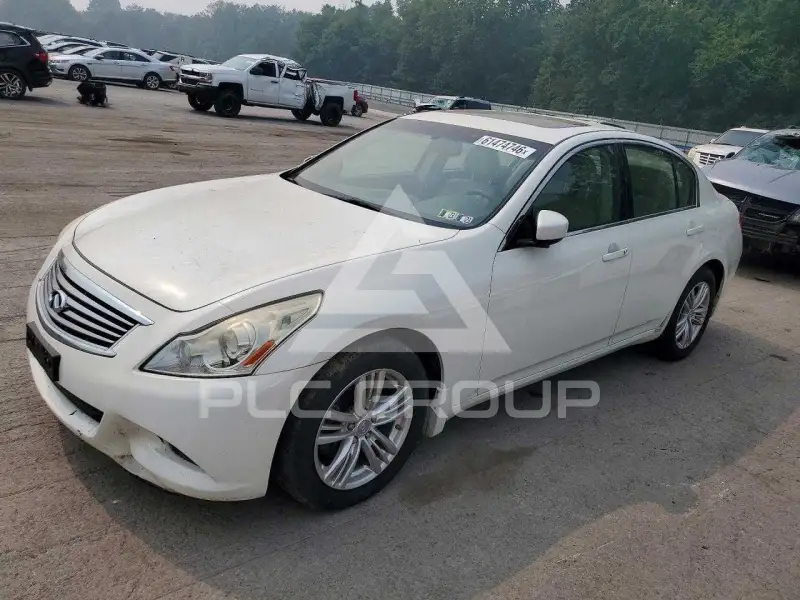 2011 Infinity G37 фото