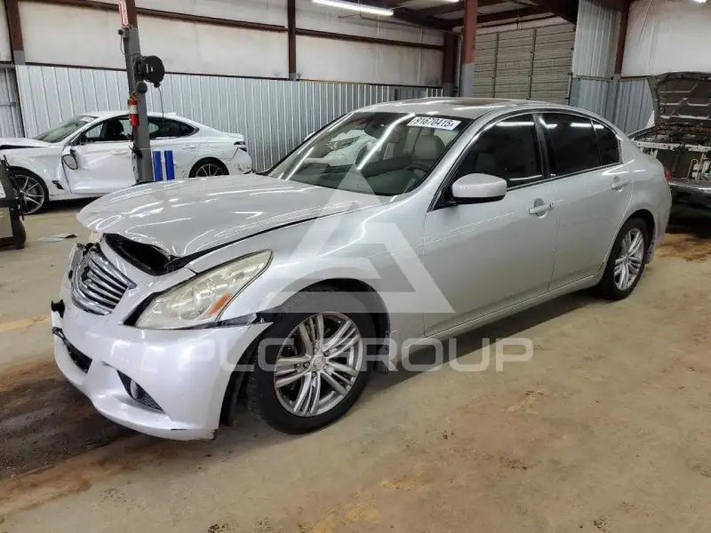 2011 Infinity G37 фото