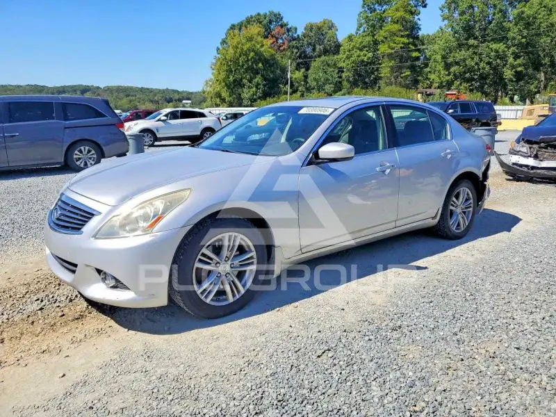 2011 Infinity G37 фото