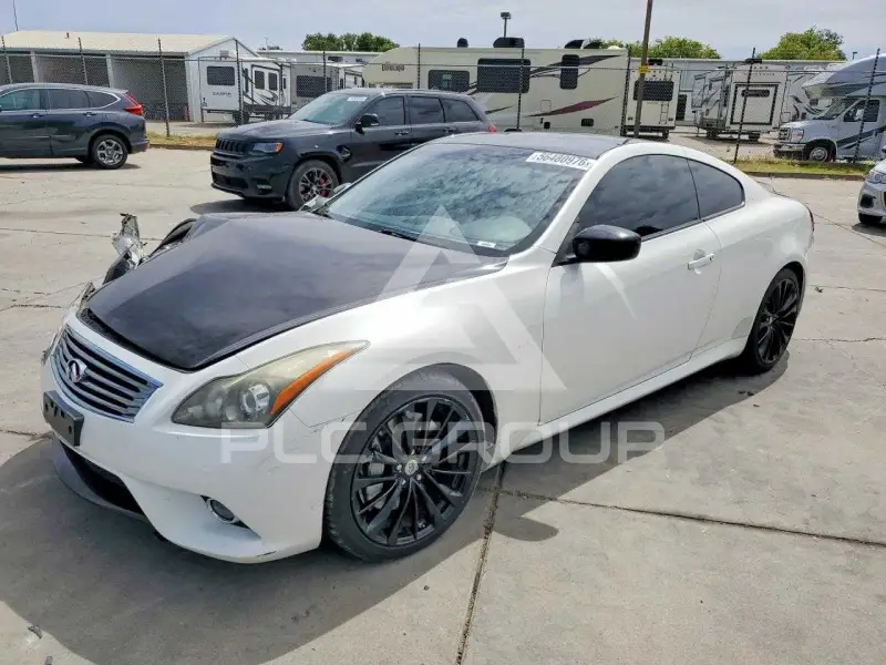 2011 Infinity G37 фото