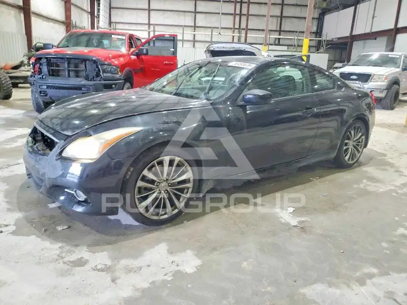 2011 Infinity G37 фото