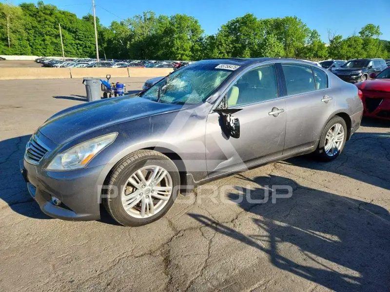 2011 Infinity G37 фото