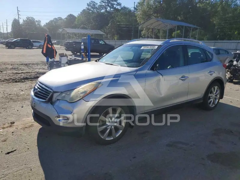 2011 Infinity EX35 photo