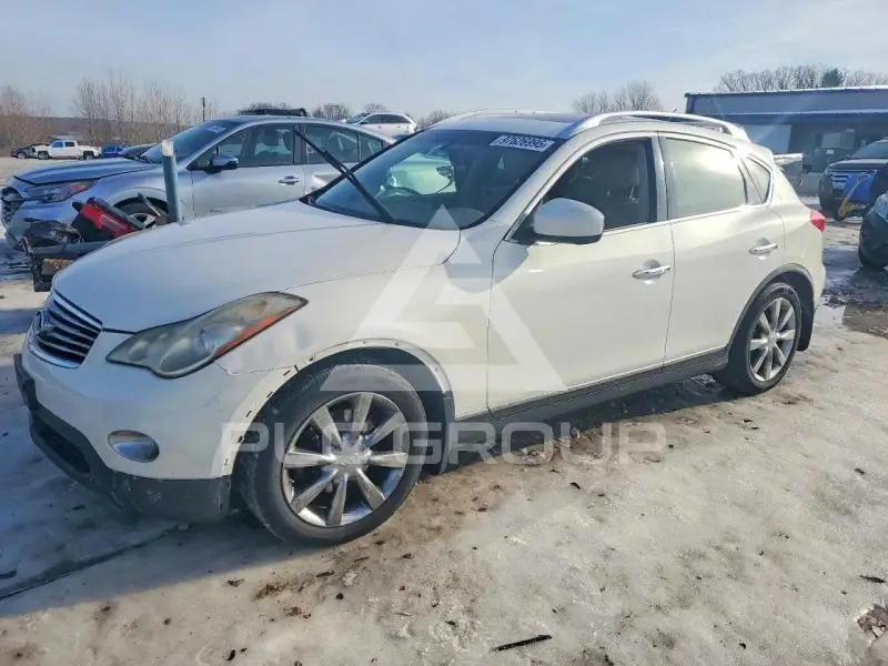 2011 Infinity EX35 photo