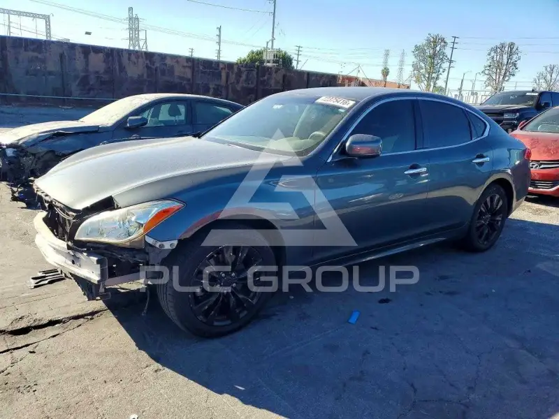2011 Infinity M-Series photo