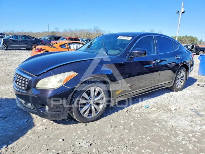 2011 Infinity M37 фото