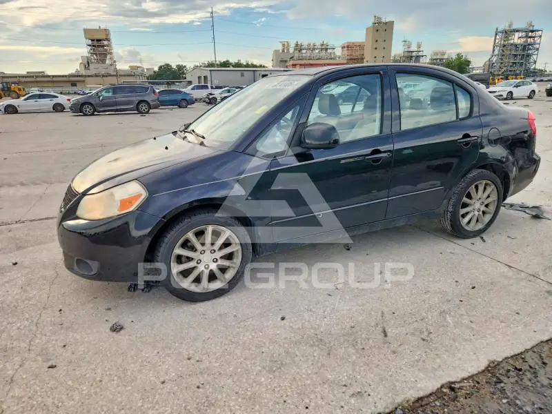 2011 Suzuki SX4 photo