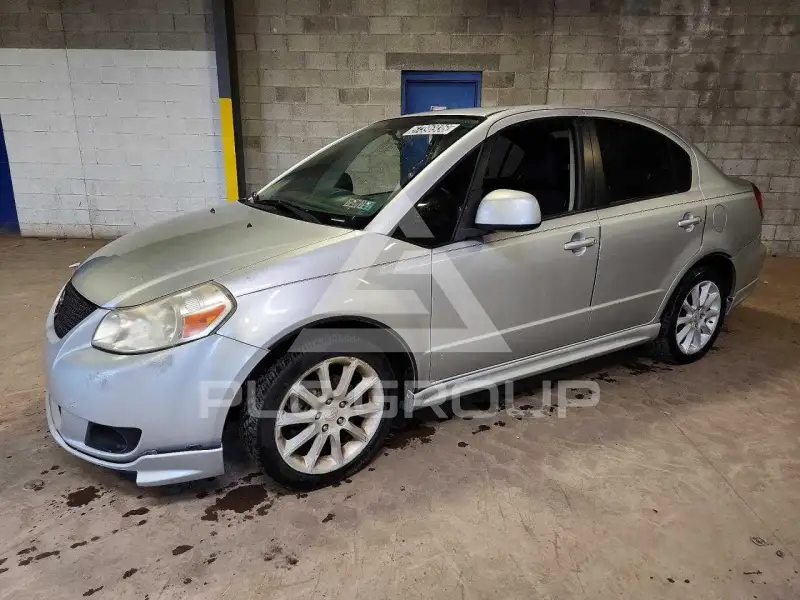 2011 Suzuki SX4 photo