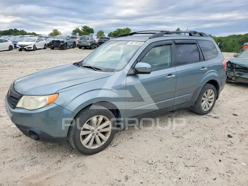 2011 Subaru Forester photo
