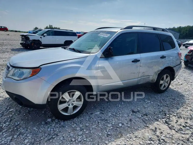 2011 Subaru Forester фото