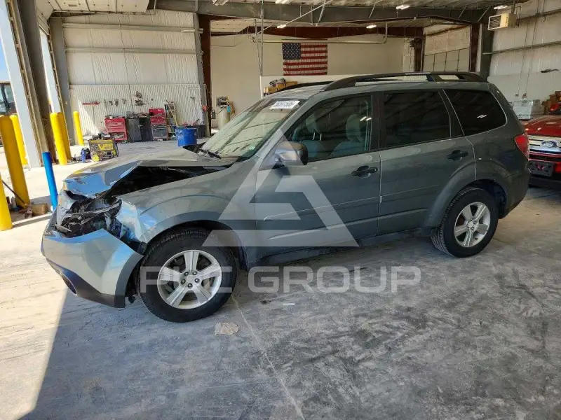 2011 Subaru Forester фото