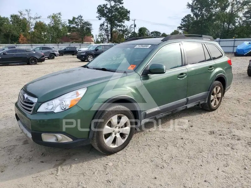 2011 Subaru Outback photo