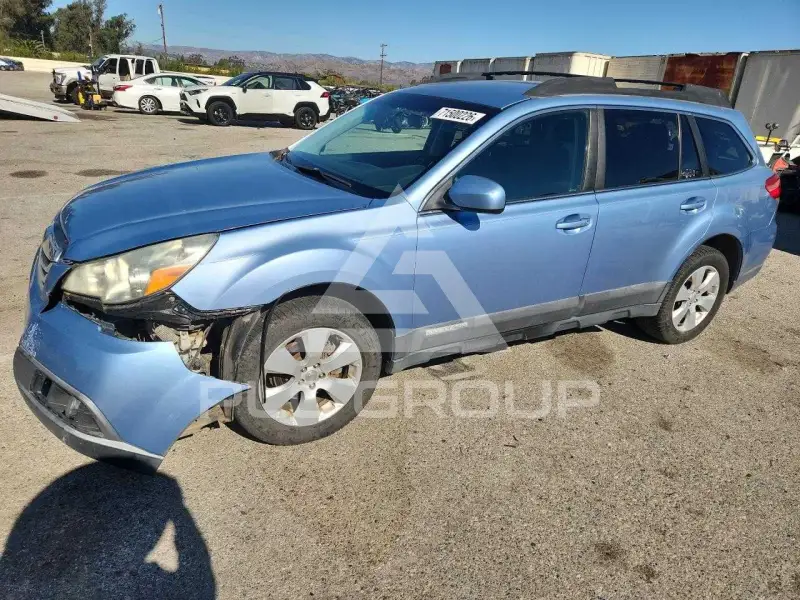 2011 Subaru Outback photo