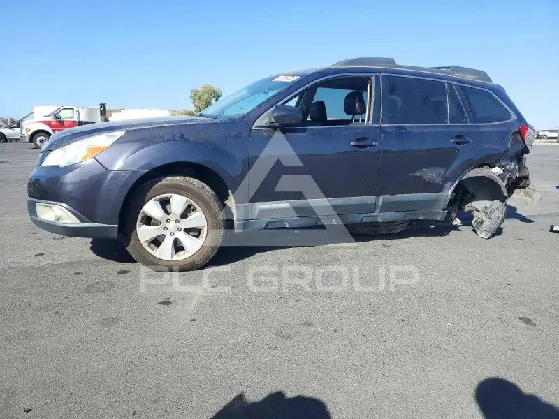 2011 Subaru Outback photo