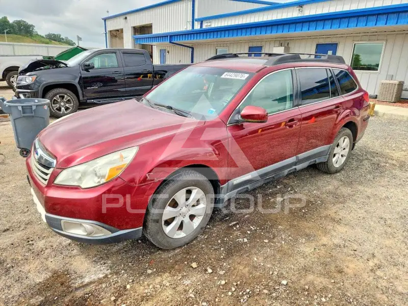 2011 Subaru Outback photo