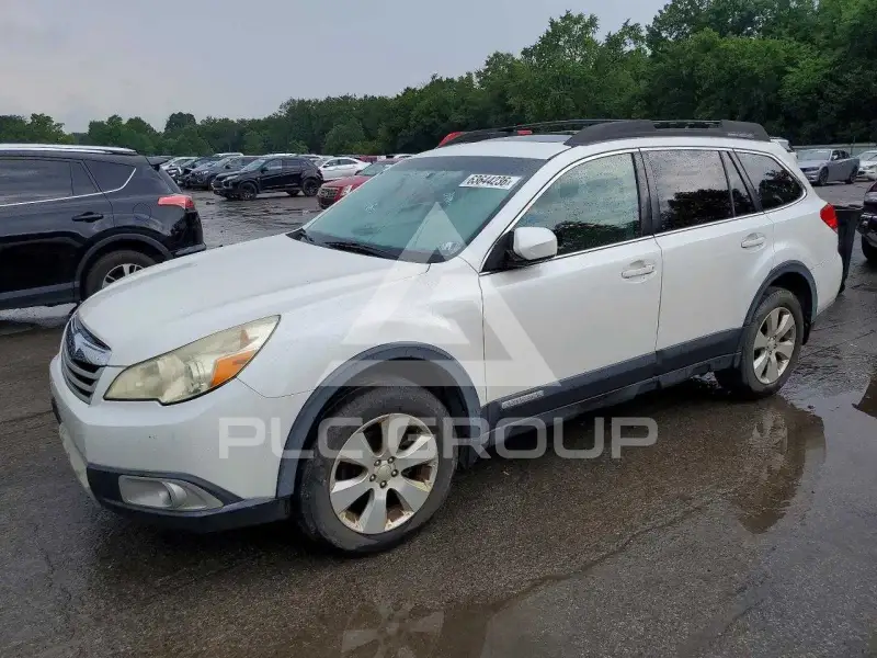 2011 Subaru Outback фото