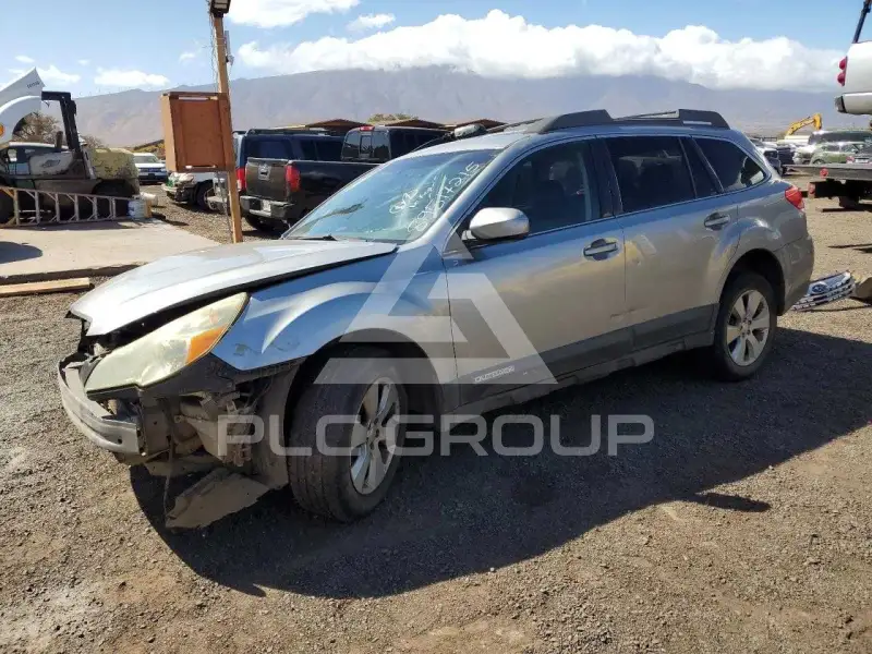 2011 Subaru Outback photo