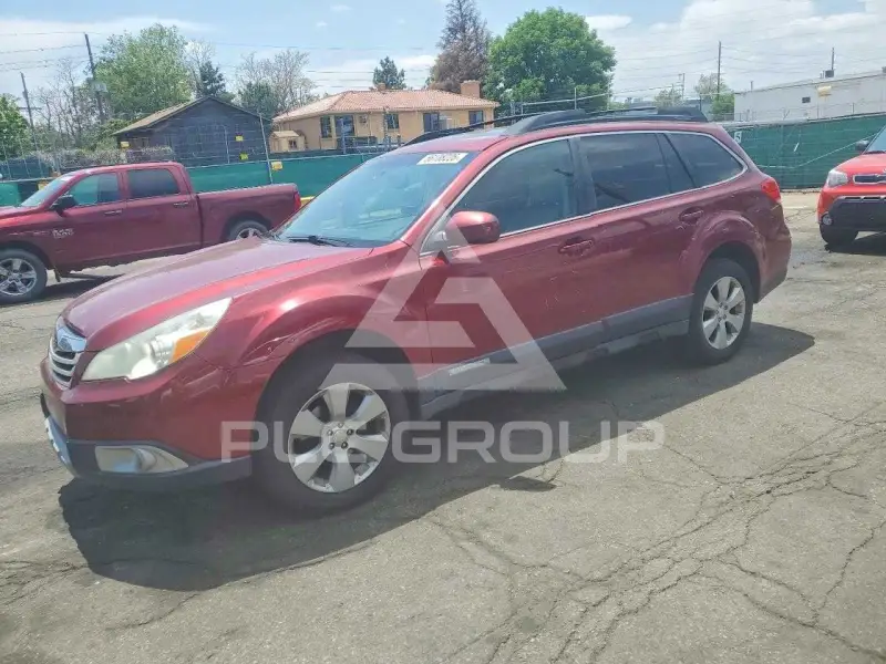 2011 Subaru Outback photo