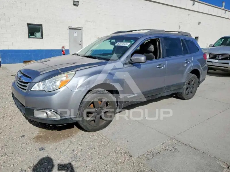 2011 Subaru Outback photo