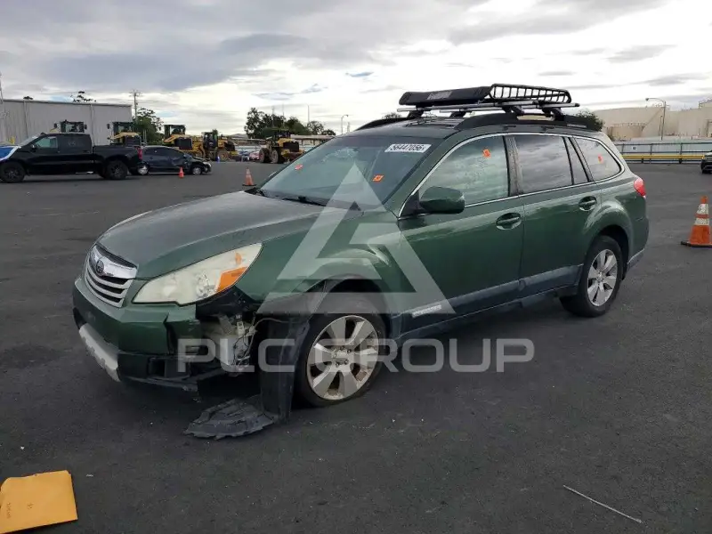 2011 Subaru Outback photo