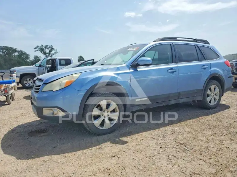 2011 Subaru Outback photo