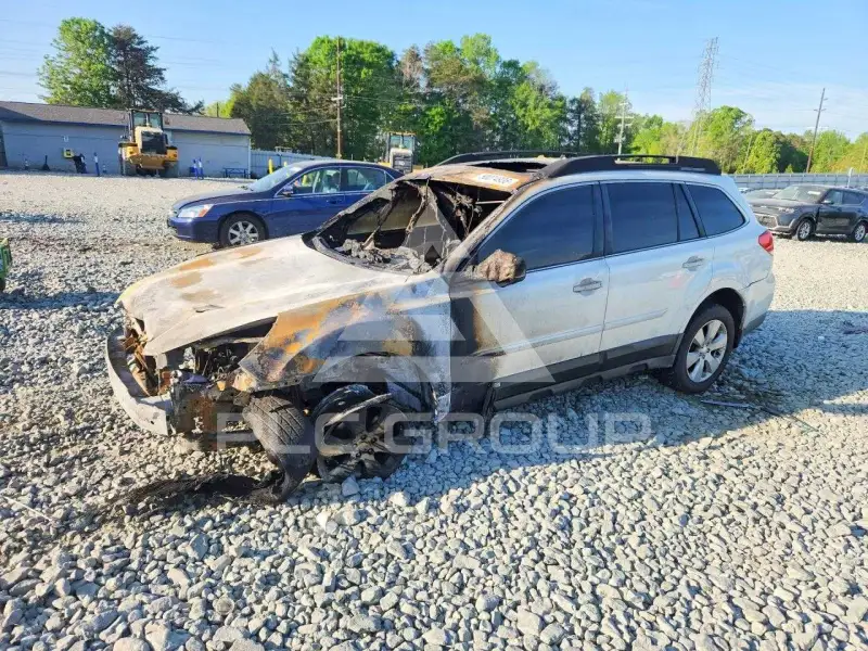 2011 Subaru Outback фото
