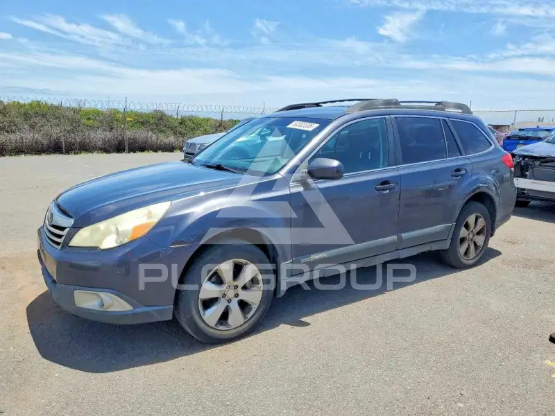 2011 Subaru Outback photo