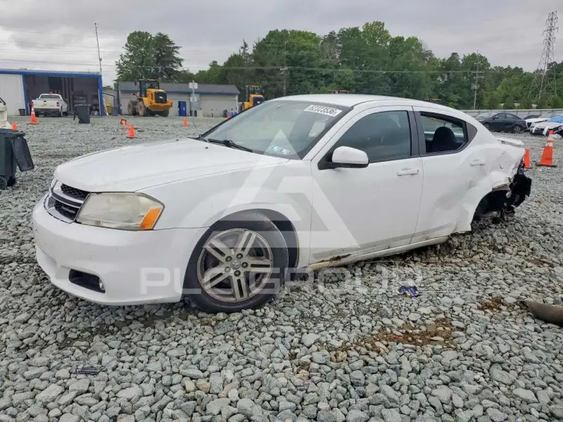 2011 Dodge AVENGER photo