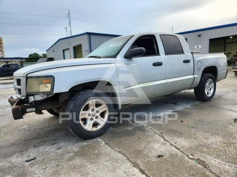 2011 Dodge DAKOTA photo