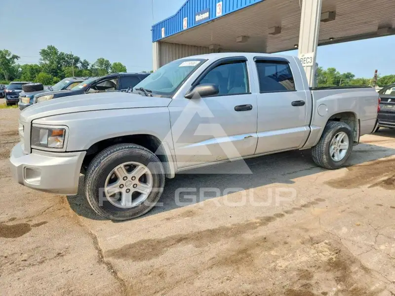 2011 Dodge DAKOTA фото