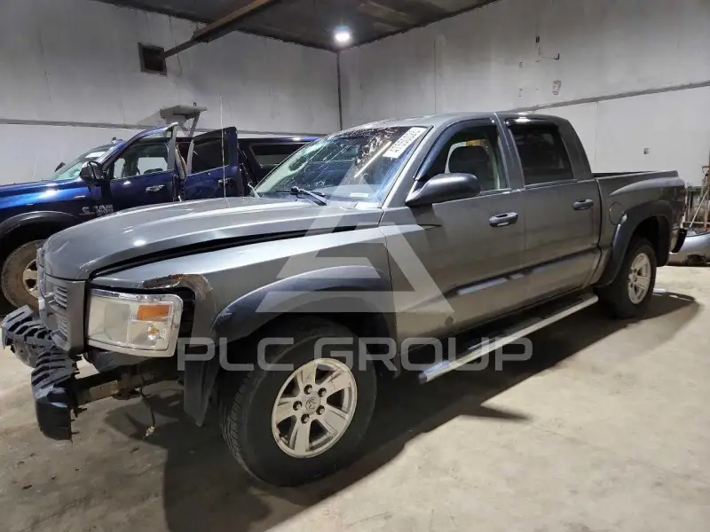 2011 Dodge DAKOTA фото