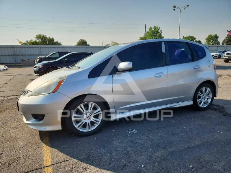 2011 Honda FIT photo