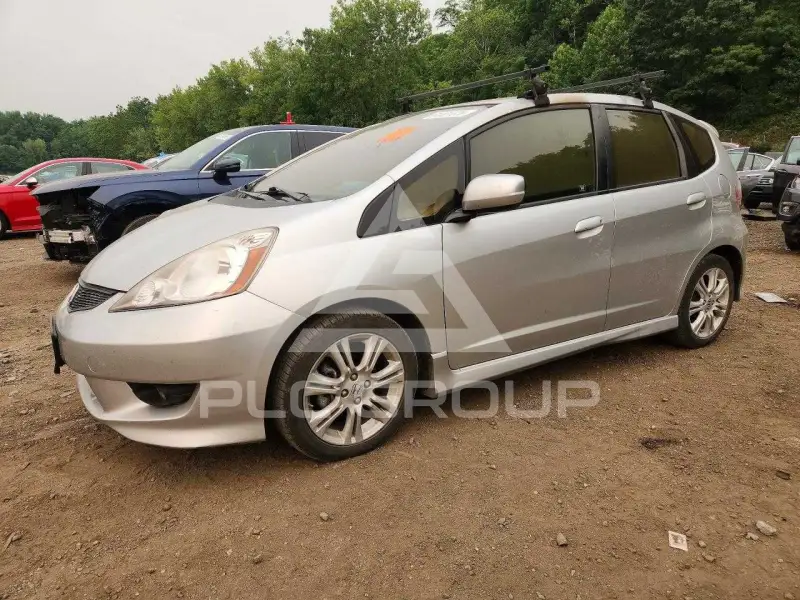 2011 Honda FIT photo