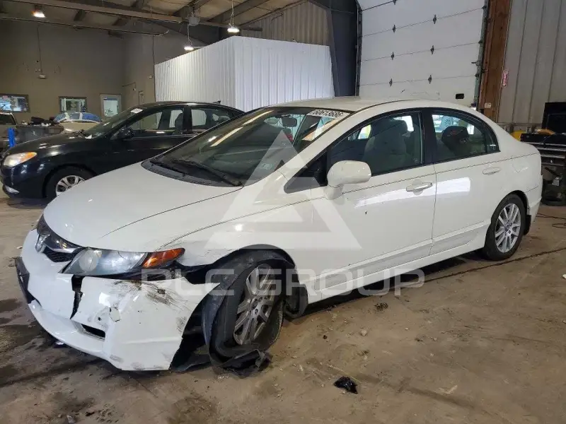 2011 Honda CIVIC фото