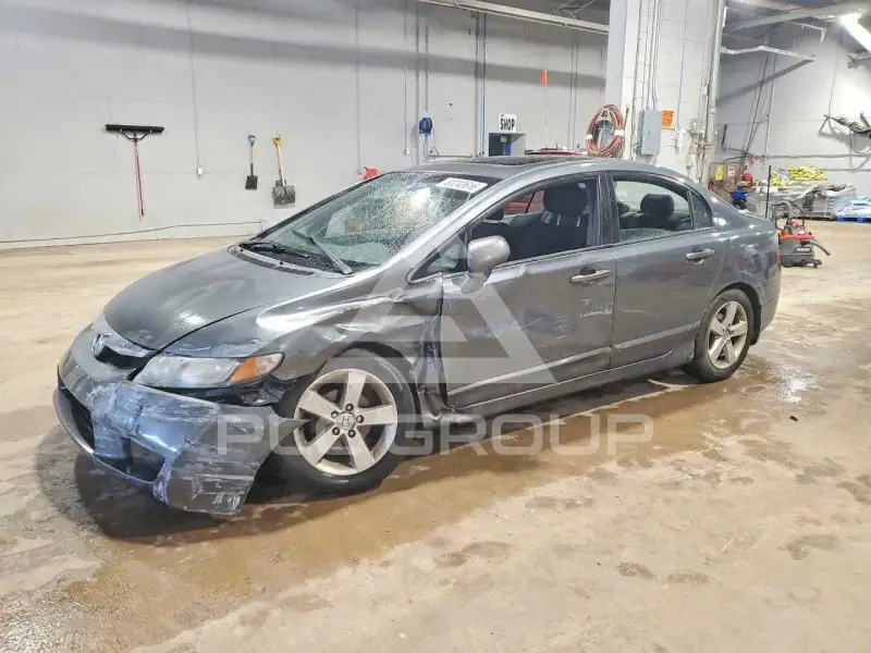 2011 Honda CIVIC фото