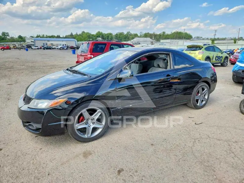 2011 Honda CIVIC фото