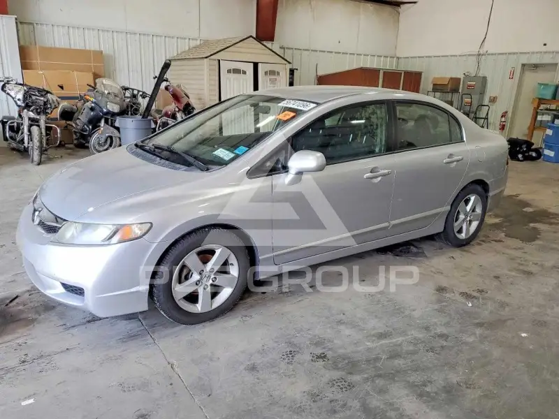 2011 Honda CIVIC фото