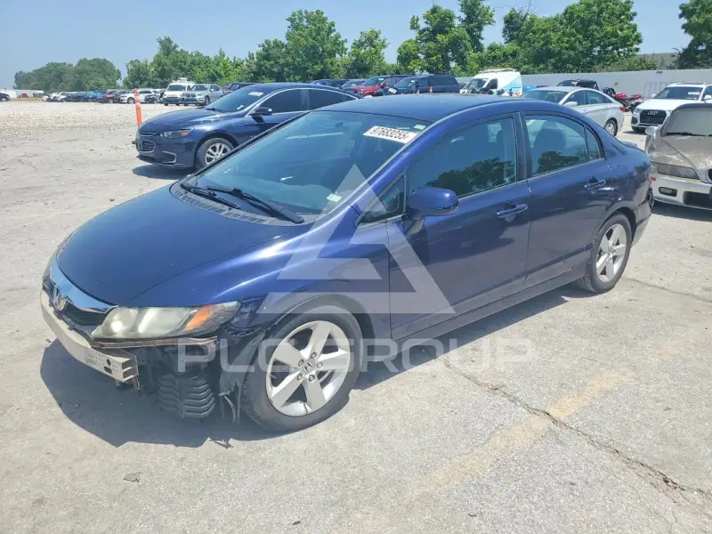 2011 Honda CIVIC фото
