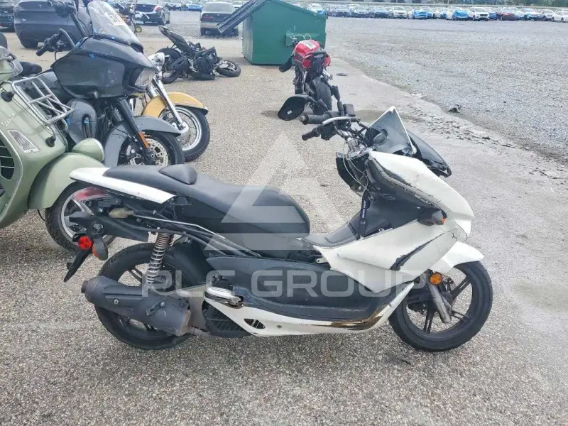 2011 Honda PC фото