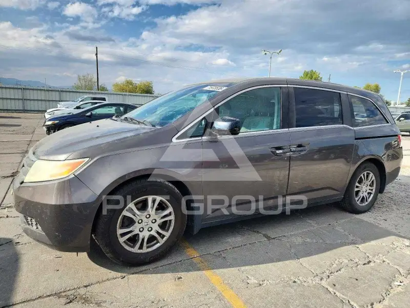 2011 Honda ODYSSEY фото