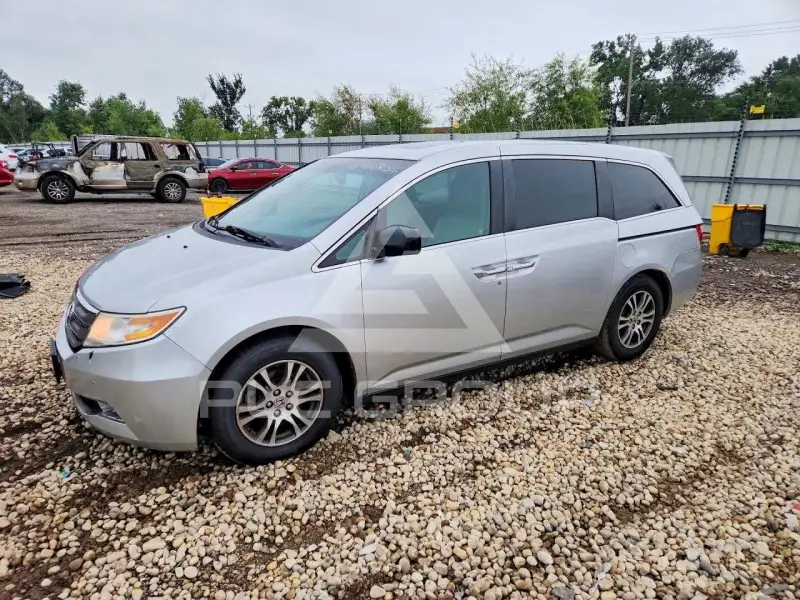 2011 Honda ODYSSEY фото