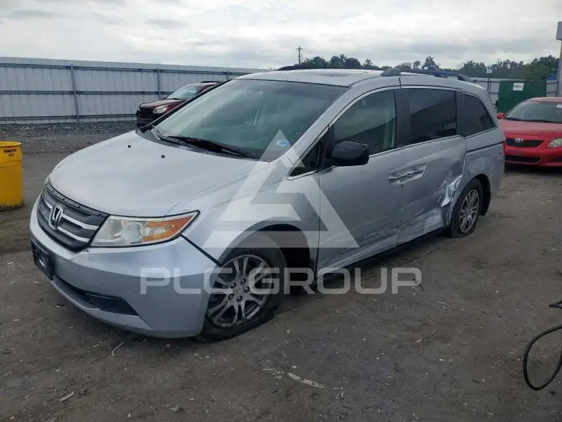 2011 Honda ODYSSEY фото