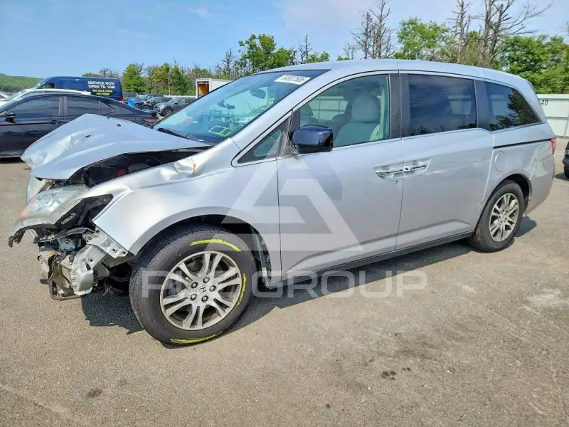 2011 Honda ODYSSEY фото