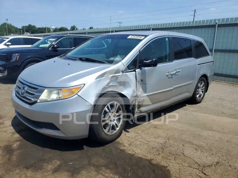 2011 Honda ODYSSEY photo