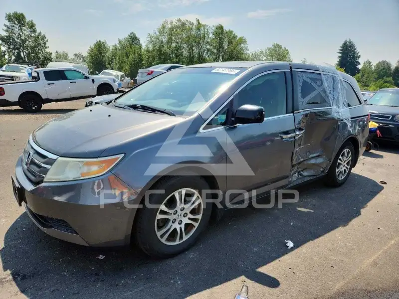 2011 Honda ODYSSEY фото