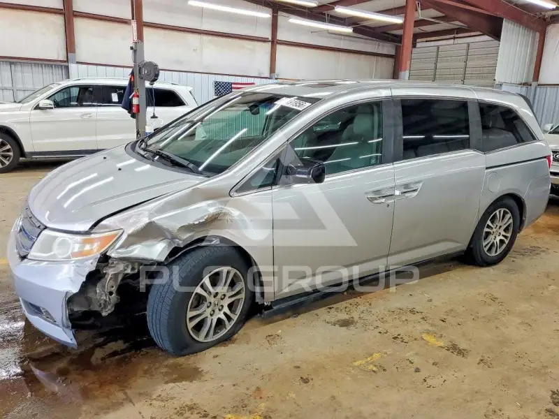 2011 Honda ODYSSEY фото