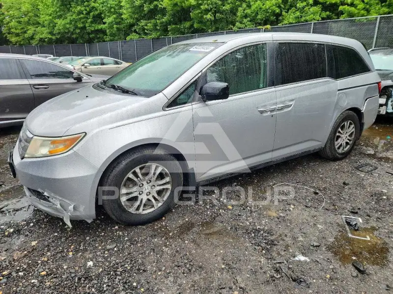 2011 Honda ODYSSEY фото
