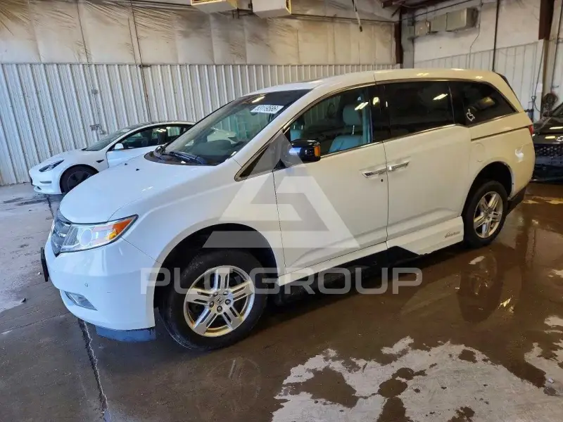 2011 Honda ODYSSEY фото