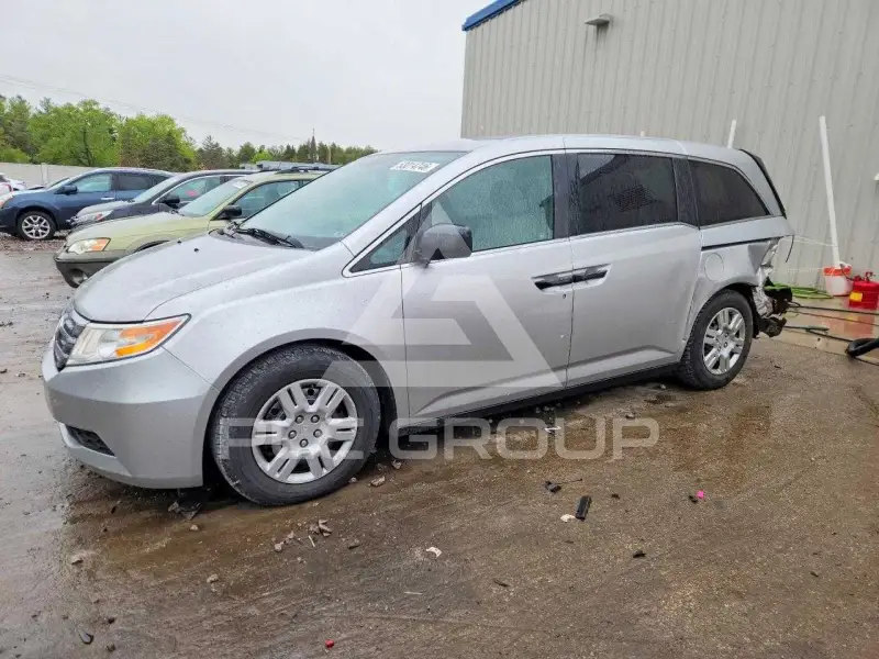 2011 Honda ODYSSEY photo